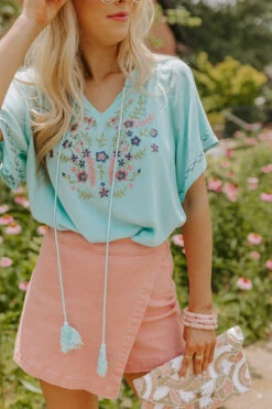 Closest To Me Embroidered Shift Top -Chic Essence 2206207276000 2022070711080100 d68abc44closest to me embroidered shift top