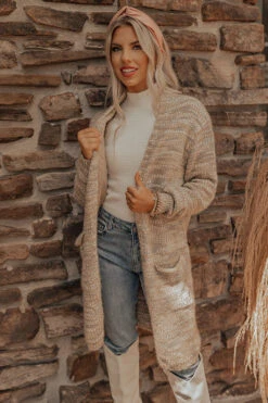 Vermont Strolls Knit Cardigan -Chic Essence 2208185666000 2022090607504500 728f4419vermont strolls knit cardigan