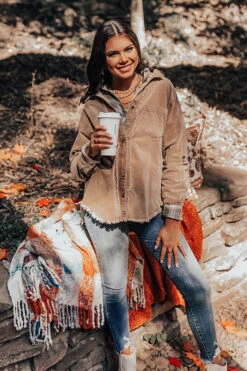 Maple Grove Corduroy Jacket -Chic Essence 2208195188000 2022090809125600 b3ecafeemaple grove corduroy jacket