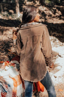 Maple Grove Corduroy Jacket -Chic Essence 2208195188000 2022090809125600 f7338861maple grove corduroy jacket