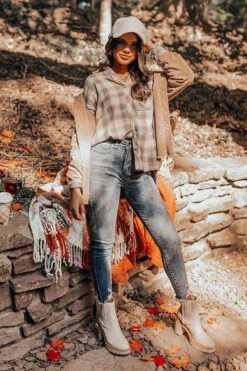 Maple Grove Corduroy Jacket -Chic Essence 2208195188000 2022090809125700 b05a2e5bmaple grove corduroy jacket