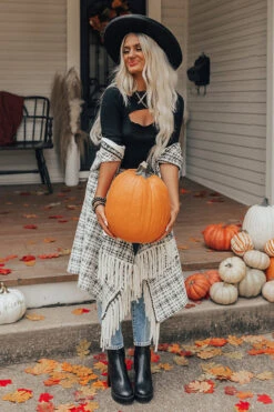 Daily Affirmations Poncho -Chic Essence 2208241279000 2022092109253500 c2bc8be5daily affirmations poncho