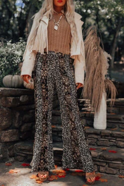 The Pine High Waist Flare In Black -Chic Essence 2208262728000 2022090709000900 2ef8fc52the pine high waist flare in black