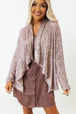 Splash Of Luxury Sequin Blazer In Blush -Chic Essence 2208262895000 2022100308021700 b9047812splash of luxury sequin blazer in blush