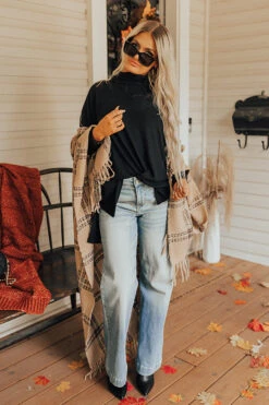 Cozy In Montauk Plaid Poncho 16 Cozy In Montauk Plaid Poncho -Chic Essence 2209089829000 2022092109153400 0d0d9f6dcozy in montauk plaid poncho