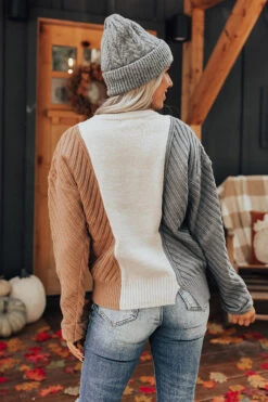 My One And Only Colorblock Sweater 15 My One And Only Colorblock Sweater -Chic Essence 2209141891000 2022100410573900 5ca108c0my one and only colorblock sweater