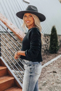 Weekend Coffee Run Sweater In Black -Chic Essence 2209211986000 2022100612233600 5c977744weekend coffee run sweater in black