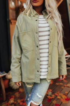 Scenic Hike Jacket -Chic Essence 2209213670000 2022100312011500 80fcefd7scenic hike jacket