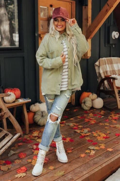 Scenic Hike Jacket -Chic Essence 2209213670000 2022100312011500 aa48e822scenic hike jacket