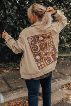 Never A Worry Corduroy Jacket Curves 10 Never A Worry Corduroy Jacket Curves -Chic Essence 2209286469000 2022101911142800 a9317318never a worry corduroy jacket curves