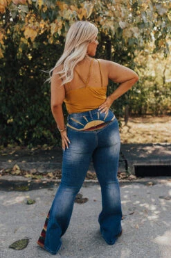 The Amy Embroidered Flare Curves 12 The Amy Embroidered Flare Curves -Chic Essence 2209304406000 2022101910375800 7bad375dthe amy embroidered flare curves