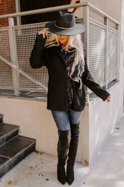 Friday Favorite Sherpa Jacket 13 Friday Favorite Sherpa Jacket -Chic Essence 2210144738000 2022102411525300 c4184605friday favorite sherpa jacket