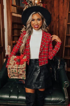 Endless Cheer Plaid Blazer -Chic Essence 2210201940000 2022110112362000 9529c79aendless cheer plaid blazer