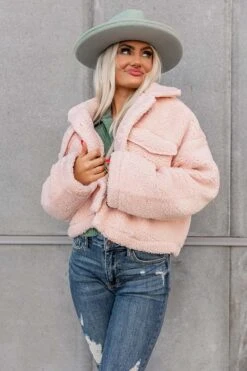 Wintry Winds Sherpa Jacket In Pink