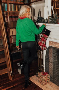 Merriest Ever Cardigan In Green -Chic Essence 2211014065000 2022110308480700 fccf06e3merriest ever cardigan in green