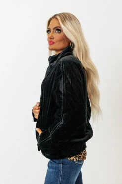 Winter Out West Velvet Jacket -Chic Essence 2211084045000 2022112213503900 f30cc67fwinter out west velvet jacket