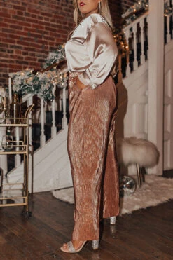 Endless Nights Pleated Pants In Rose Gold Curves 9 Endless Nights Pleated Pants In Rose Gold Curves -Chic Essence 2211086846000 2022112109185200 eb11db55endless nights pleated pants in rose gold curves