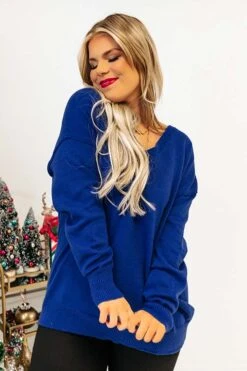 Central Park Chills Sweater In Royal Blue Curves -Chic Essence 2211144347000 2022112113282900 e49ff99acentral park chills sweater in royal blue curves