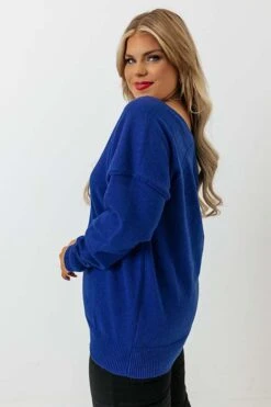 Central Park Chills Sweater In Royal Blue Curves -Chic Essence 2211144347000 2022112209011500 0d321301central park chills sweater in royal blue curves