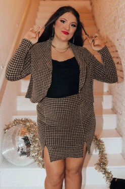 New York Groove Houndstooth Blazer Curves -Chic Essence 2211145008000 2022112110321000 42ee04e4new york groove houndstooth blazer curves