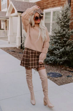 Flurries On Repeat Sweater -Chic Essence 2211174593000 2022120113470600 b6170306flurries on repeat sweater