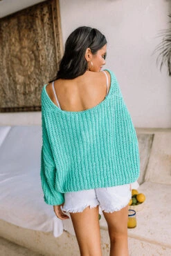 Eye Candy Tunic Sweater In Turquoise 20 Eye Candy Tunic Sweater In Turquoise -Chic Essence 2301115750000 2023022408294500 fc2ce167eye candy tunic sweater in turquoise