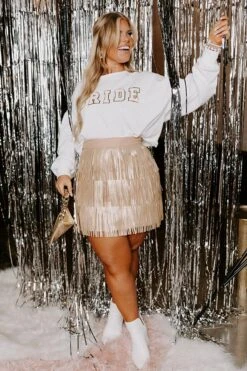 Front Page -Chic Essence 2301125560000 2023012412572200 ccc80820baevley express sample 4 curves