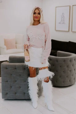 Bride Sweater -Chic Essence 2301169491000 2023012609312600 840359f6le lis express sample 3