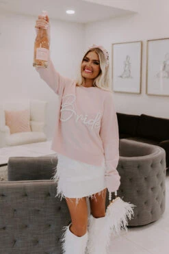 Bride Sweater -Chic Essence 2301169491000 2023012609314400 f0ad0799le lis express sample 3