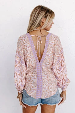 Truly Darling Floral Top -Chic Essence 2301236966000 2023051116413800 b6d79c0atruly darling floral top