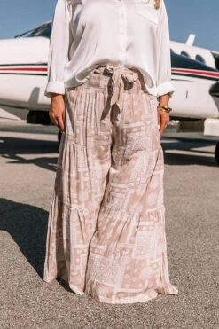 Patio Days High Waist Pants Curves 16 Patio Days High Waist Pants Curves -Chic Essence 2301238213000 2023022208145500 5efc89abpatio days high waist pants curves