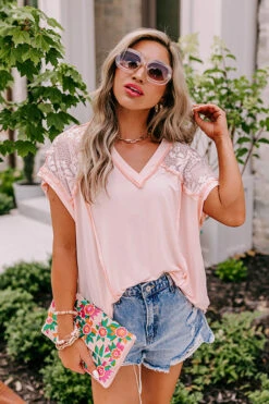 Charming Cityscape Lace Top In Peach