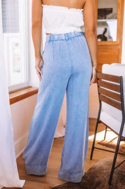 The Riley High Waist Chambray Trousers In Light Wash 10 The Riley High Waist Chambray Trousers In Light Wash -Chic Essence 2304046580000 2023041807590300 681d870cthe riley high waist chambray trousers