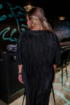 Graceful Appearance Pleated Button Up In Black Curves -Chic Essence 2306136776000 2023062710042500 aa3a787cgraceful appearance pleated button up in black curves